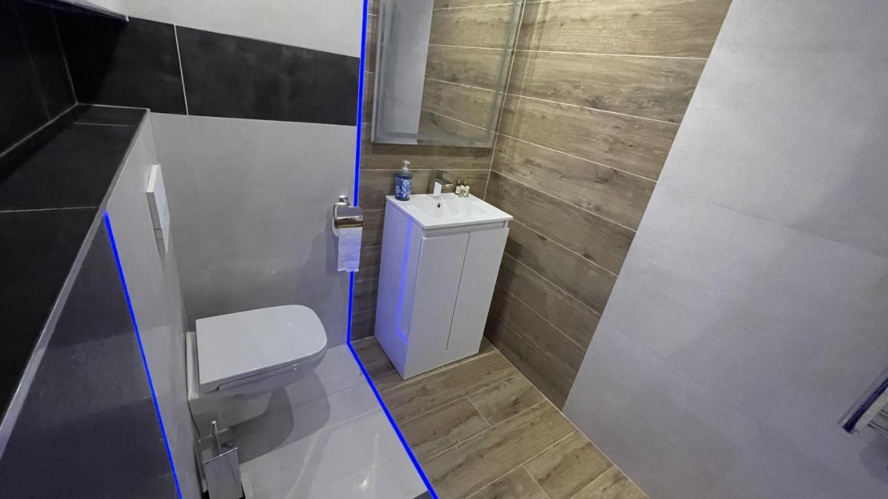 #1 Tgha Luxury Studio Apartment In Άθλον Εξωτερικό φωτογραφία