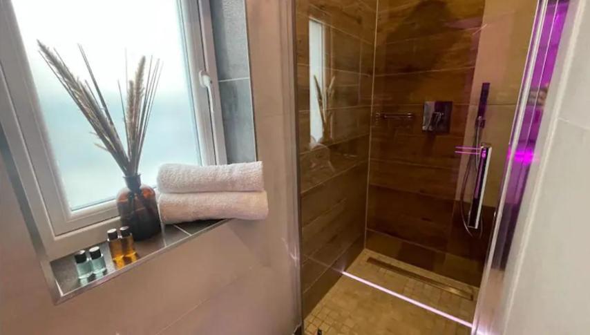 #1 Tgha Luxury Studio Apartment In Άθλον Εξωτερικό φωτογραφία